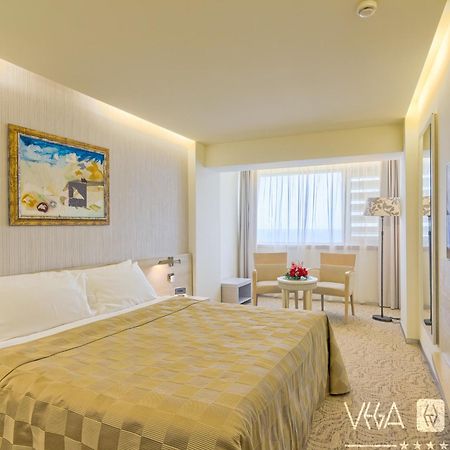 Vega Hotel Mamaia Exterior foto Deluxe Room