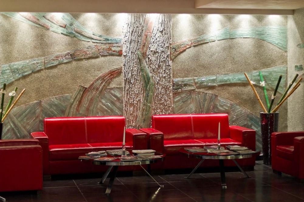 Vega Hotel Mamaia Exterior foto The lobby of the hotel