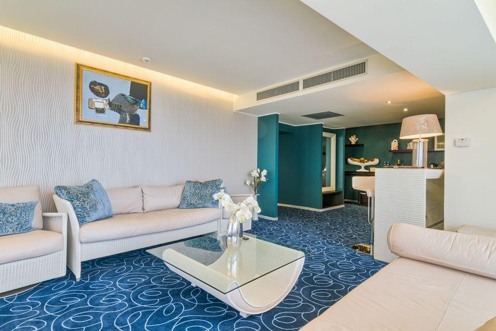 Vega Hotel Mamaia Exterior foto A suite at the hotel