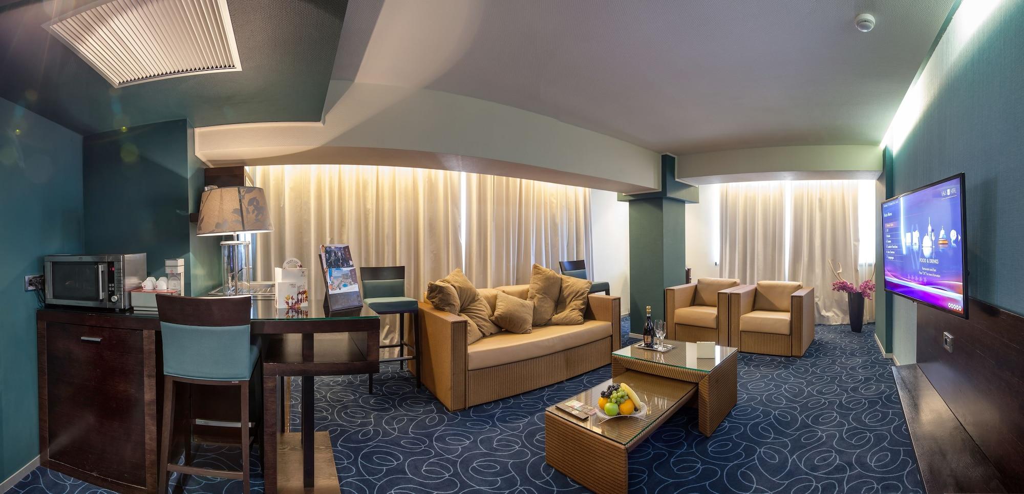 Vega Hotel Mamaia Exterior foto A suite on board the Queen Mary 2